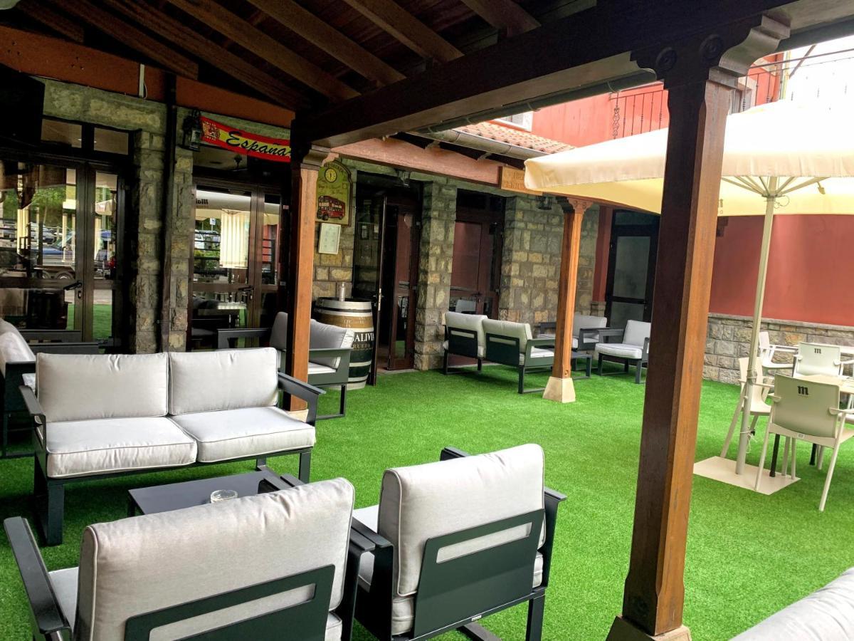 Hotel - Apartamentos Pena Santa Benia De Onis エクステリア 写真
