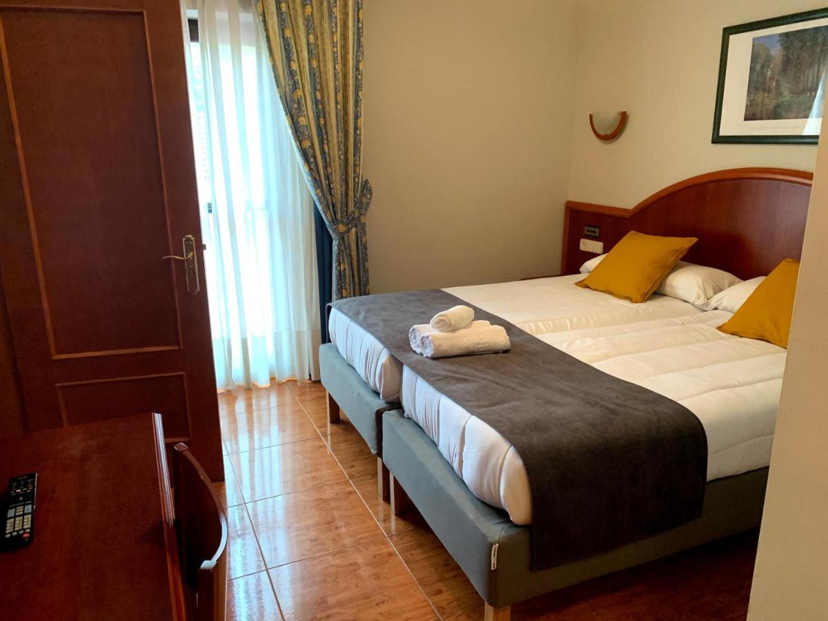 Hotel - Apartamentos Pena Santa Benia De Onis エクステリア 写真