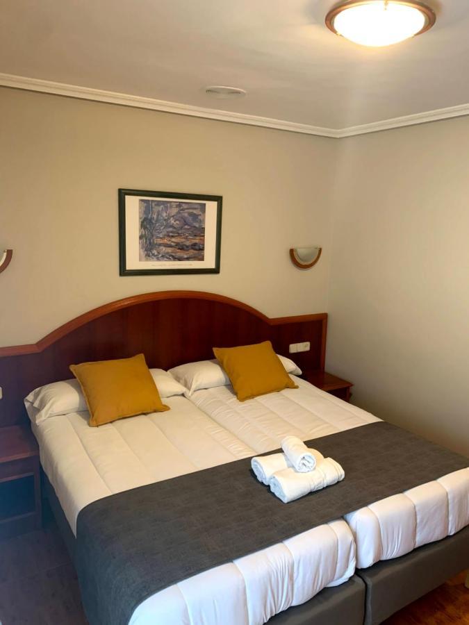 Hotel - Apartamentos Pena Santa Benia De Onis エクステリア 写真