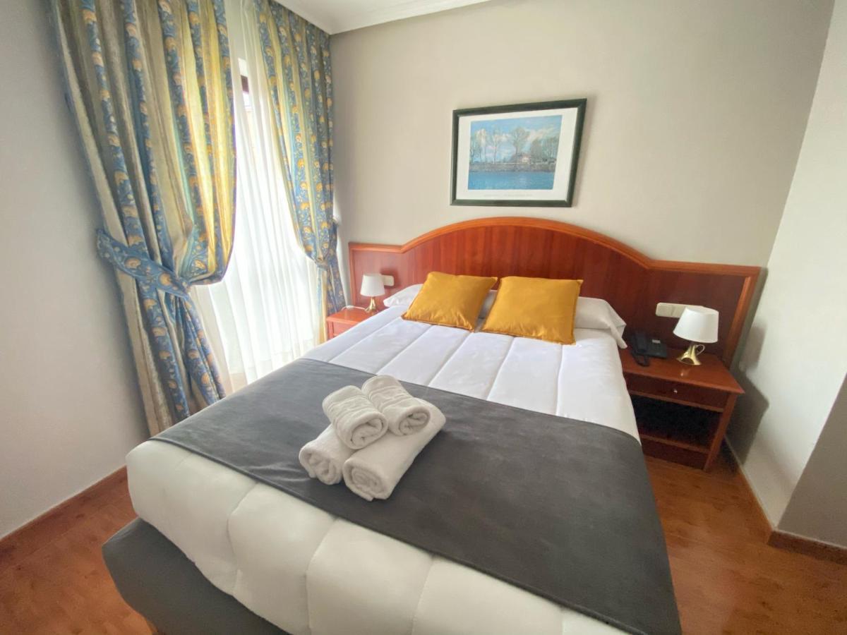 Hotel - Apartamentos Pena Santa Benia De Onis エクステリア 写真