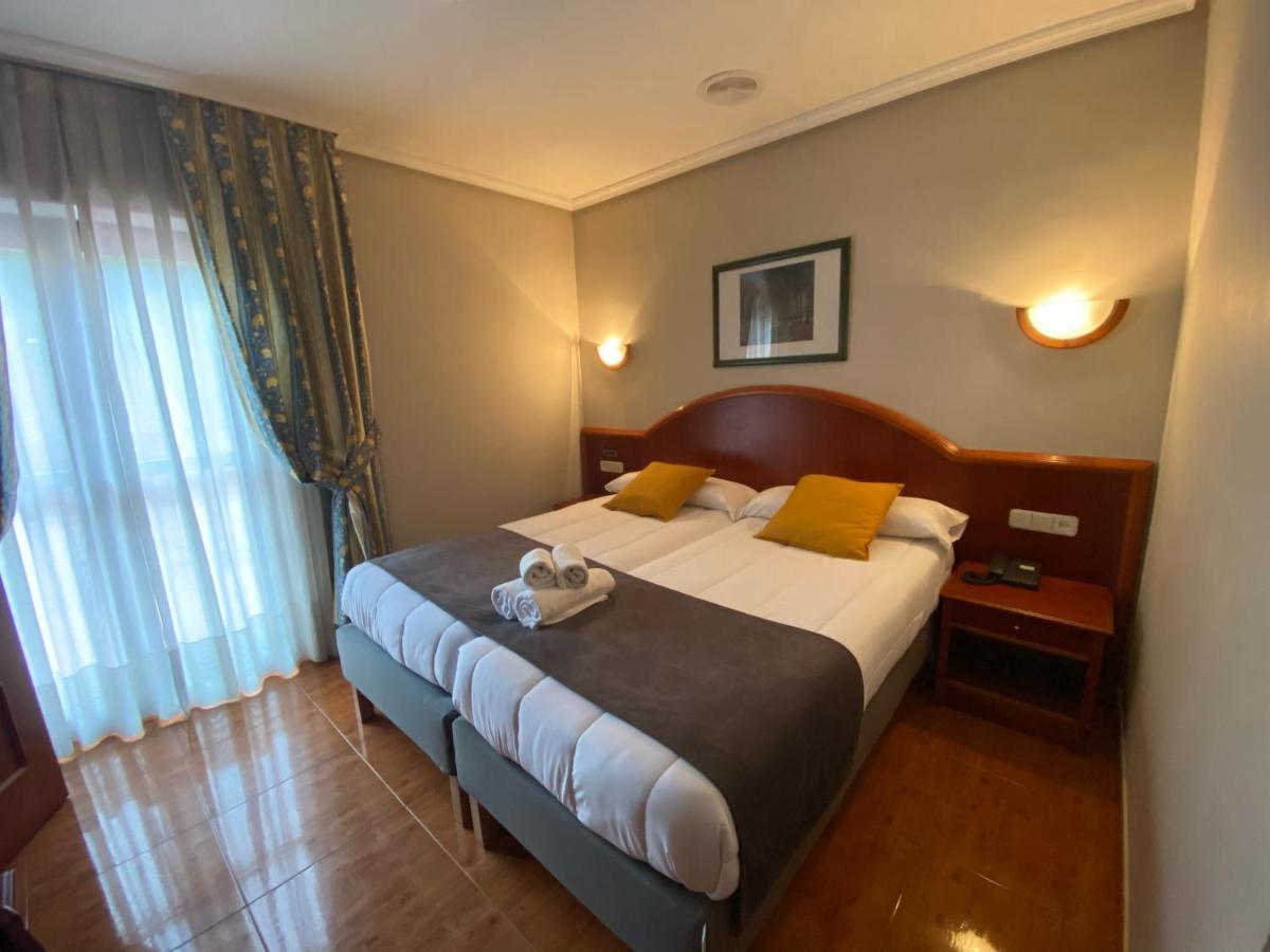 Hotel - Apartamentos Pena Santa Benia De Onis エクステリア 写真