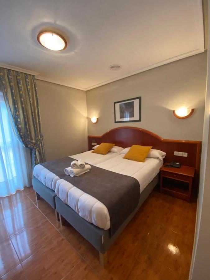Hotel - Apartamentos Pena Santa Benia De Onis エクステリア 写真